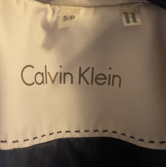 Calvin Klein trenchcoat - Picture 9 of 10